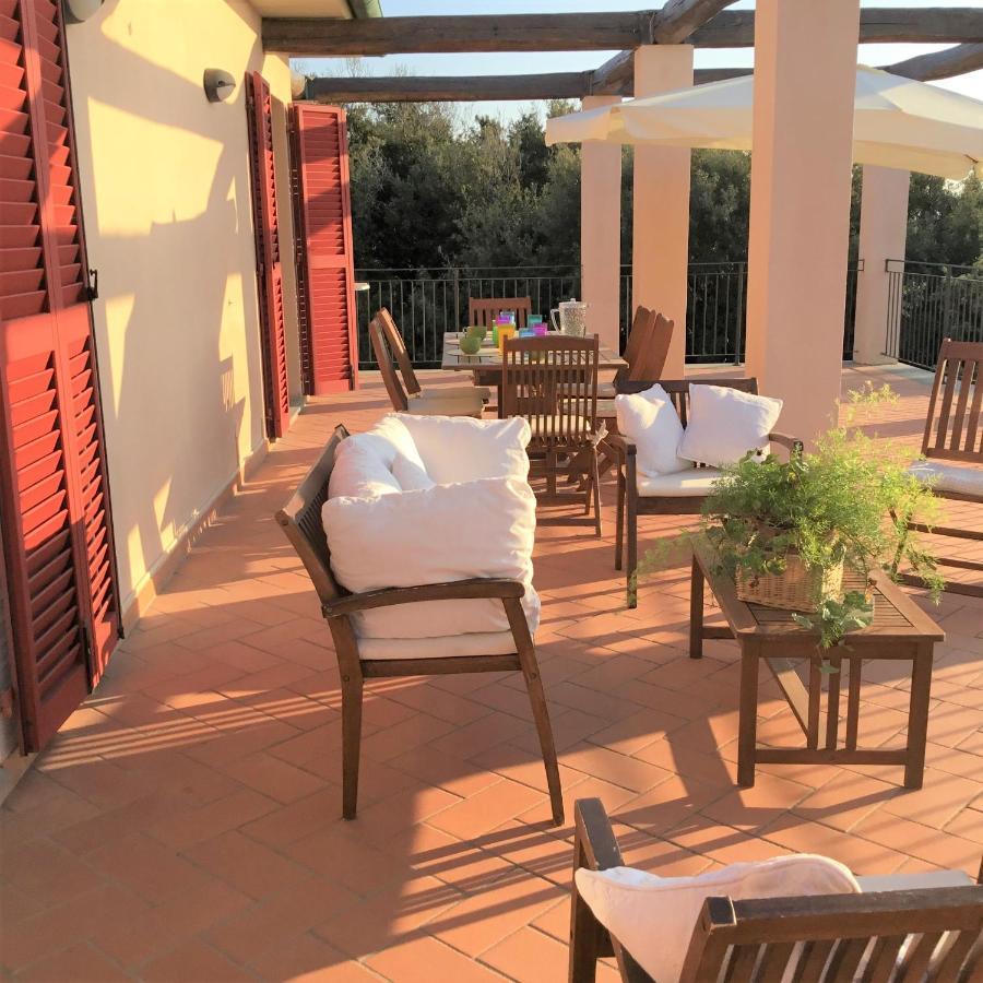 Residence Solalto San Vincenzo Buitenkant foto