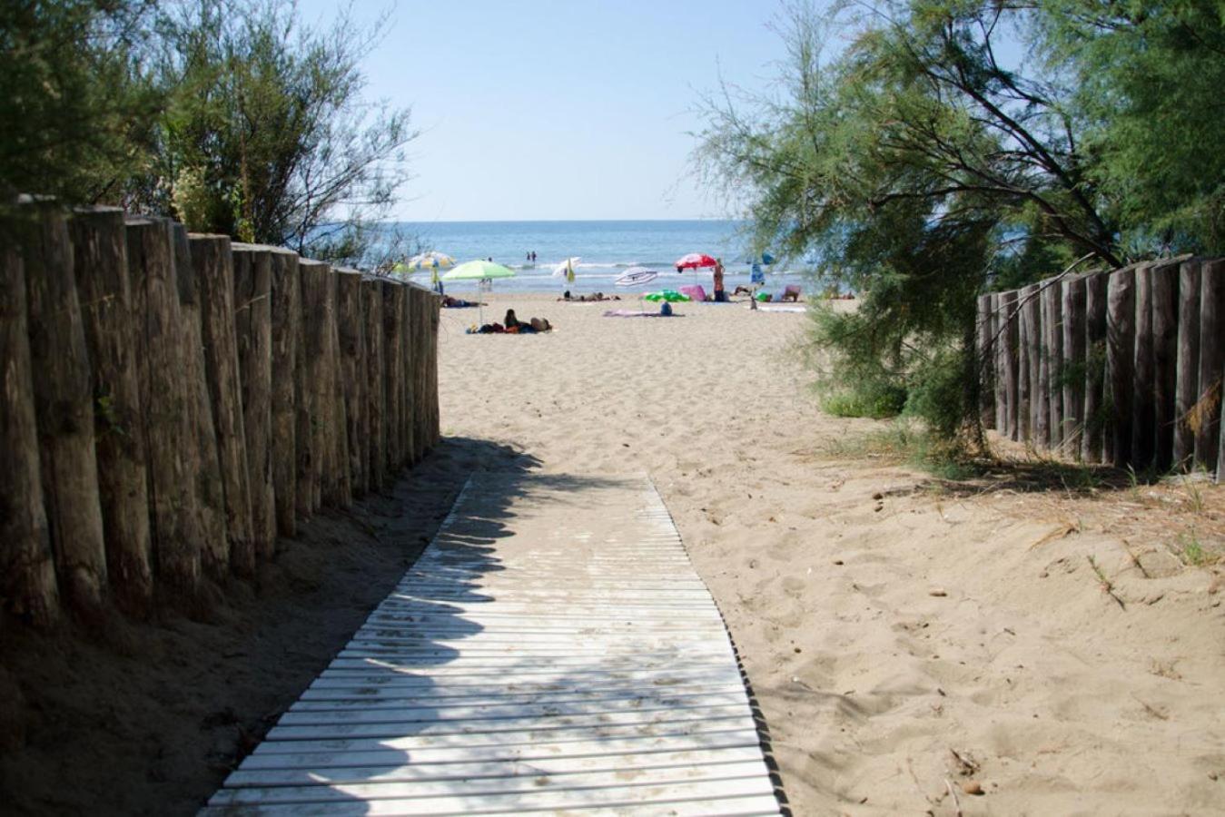 Residence Solalto San Vincenzo Buitenkant foto