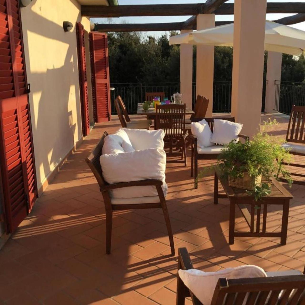 Residence Solalto San Vincenzo Buitenkant foto
